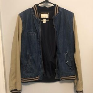 Forever 21 denim jacket women’s LARGE